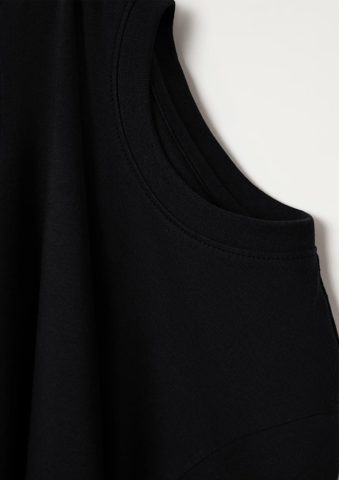 Camiseta Básica Algodão Preta, foto 2 de 4